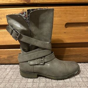 Rocket Dog Truly McLaren Boots Gray Size 10